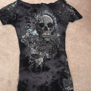 Small black stylish T-shirt!
